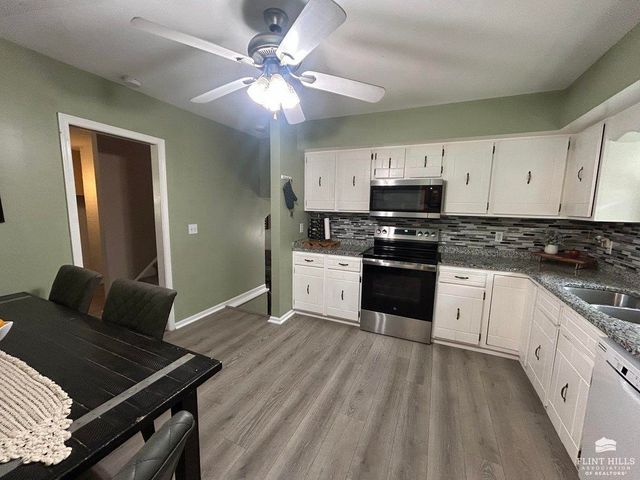 1617 Browning Avenue, Manhattan, KS 66502