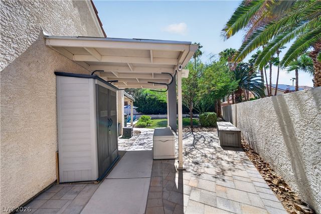 1740 Bluffs Drive, Henderson, NV 89014