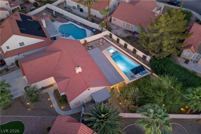 1740 Bluffs Drive, Henderson, NV 89014