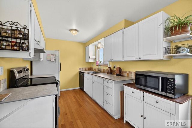 1206 N 1100 E, Shelley, ID 83274