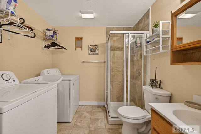 1206 N 1100 E, Shelley, ID 83274