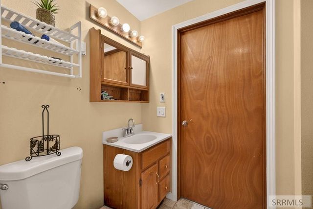 1206 N 1100 E, Shelley, ID 83274