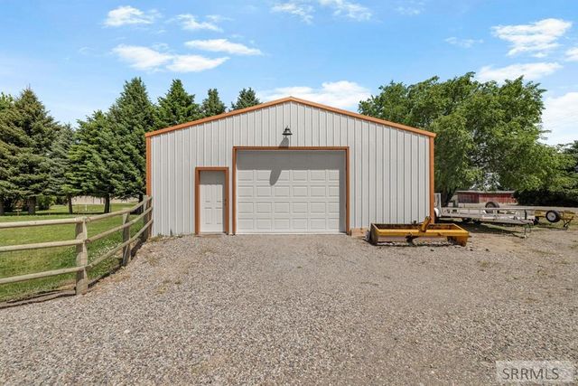 1206 N 1100 E, Shelley, ID 83274