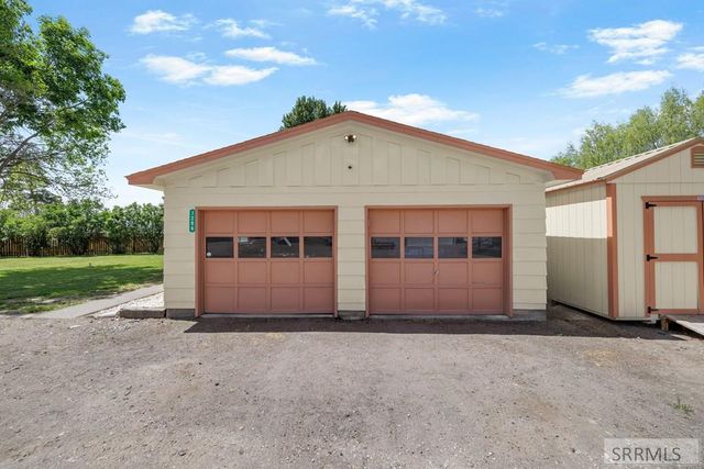 1206 N 1100 E, Shelley, ID 83274