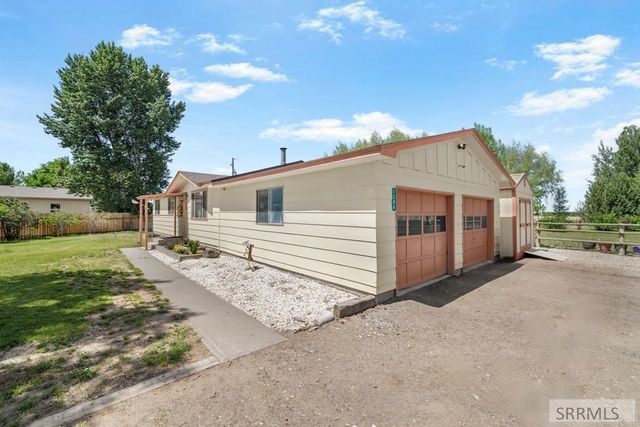 1206 N 1100 E, Shelley, ID 83274