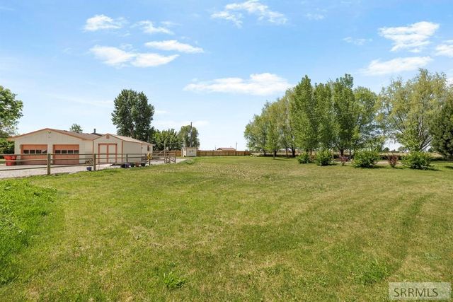 1206 N 1100 E, Shelley, ID 83274