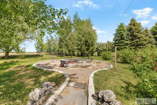 1206 N 1100 E, Shelley, ID 83274