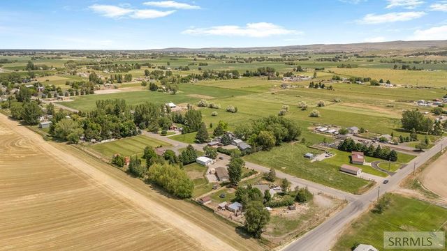 1206 N 1100 E, Shelley, ID 83274