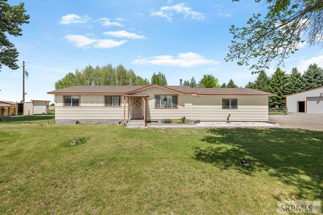 1206 N 1100 E, Shelley, ID 83274