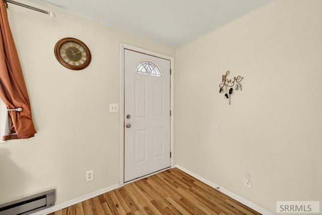 1206 N 1100 E, Shelley, ID 83274