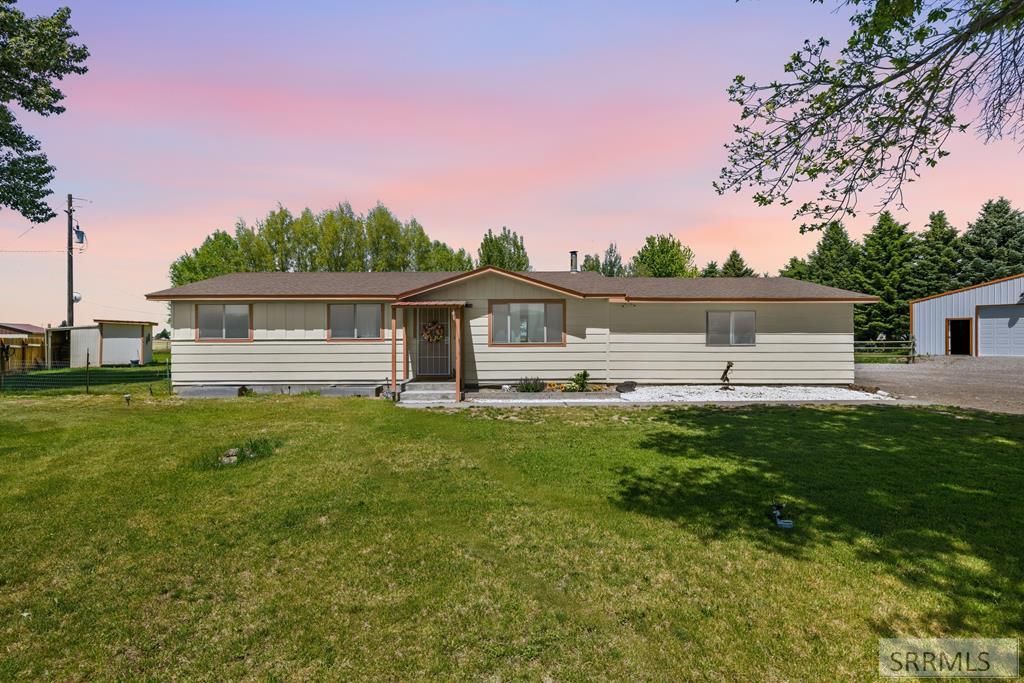 1206 N 1100 E, Shelley, ID 83274