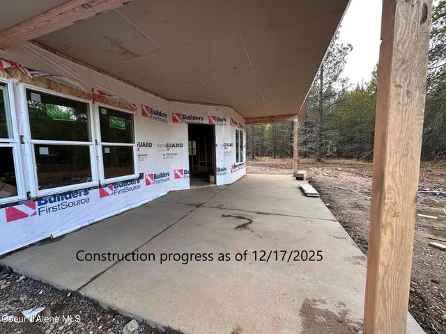 7741 E Howard Rd, Athol, ID 83801