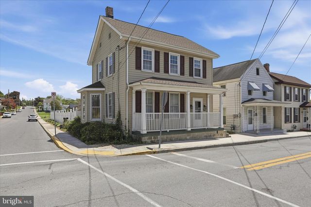 63 N N ALLISON STREET ST, Greencastle, PA 17225