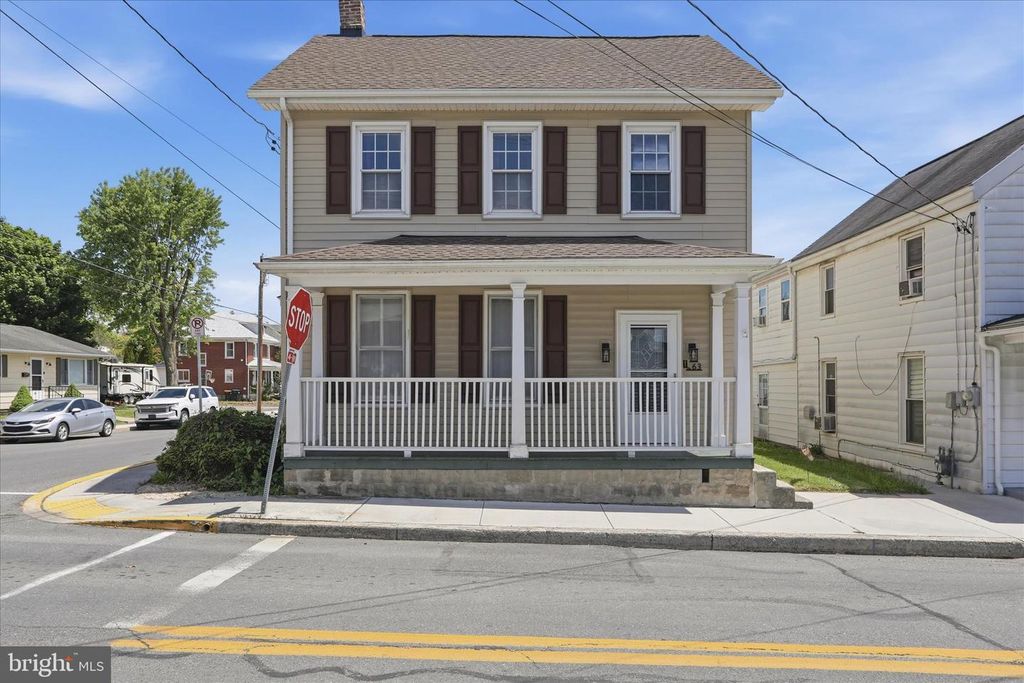 63 N N ALLISON STREET ST, Greencastle, PA 17225
