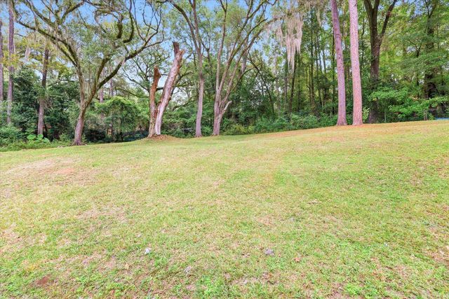 2007 Rosedale Drive, Tallahassee, FL 32303