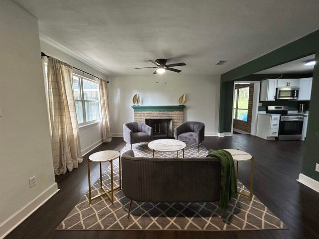 2007 Rosedale Drive, Tallahassee, FL 32303