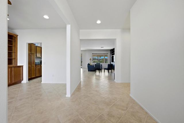 78275 Estancia Drive, Palm Desert, CA 92211