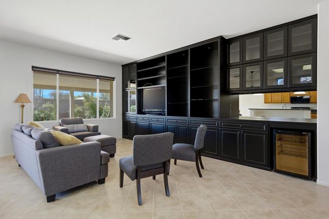 78275 Estancia Drive, Palm Desert, CA 92211