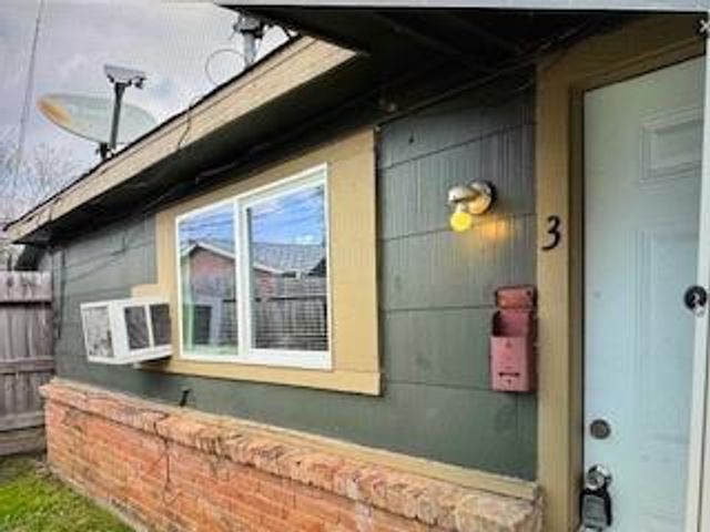 8010 Roswell Street, Houston, TX 77022
