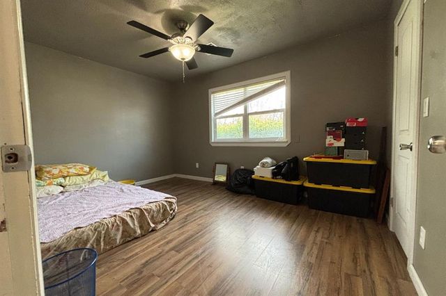 207 E Juniper Lane, Mustang, OK 73064