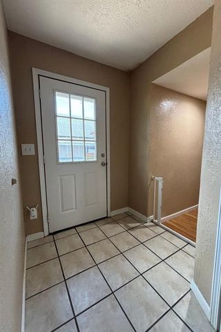 207 E Juniper Lane, Mustang, OK 73064