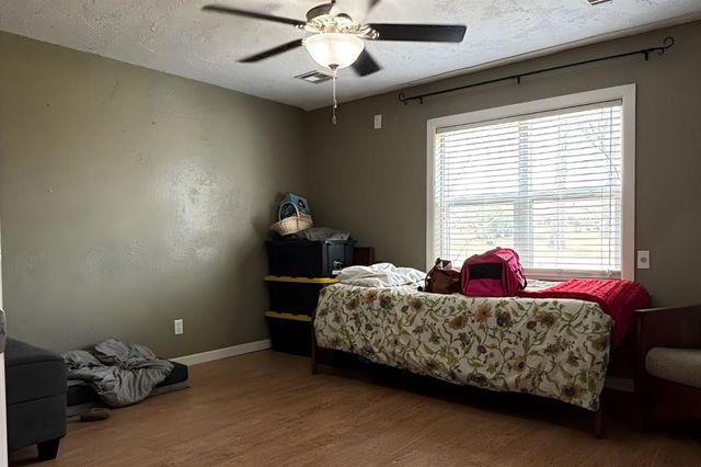 207 E Juniper Lane, Mustang, OK 73064