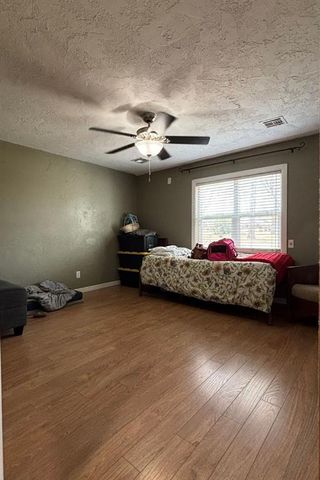 207 E Juniper Lane, Mustang, OK 73064