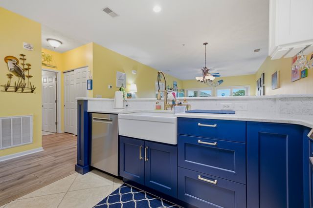 601 Hillside Dr N Apt 2334, North Myrtle Beach, SC 29582