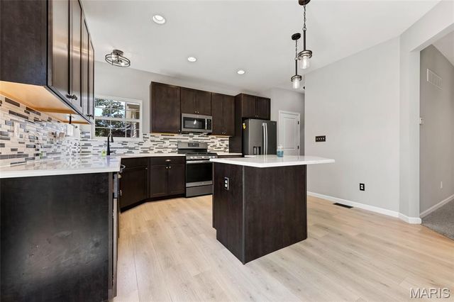 612 Furlong Court, Wentzville, MO 63385