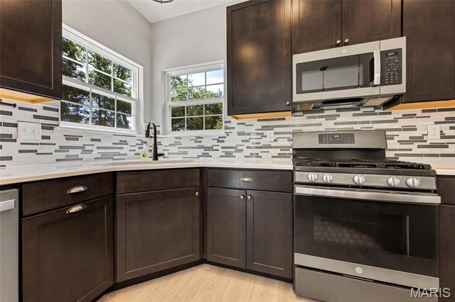 612 Furlong Court, Wentzville, MO 63385