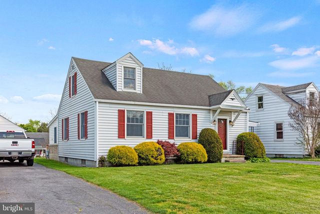 1833 SPRING ROAD, Carlisle, PA 17013