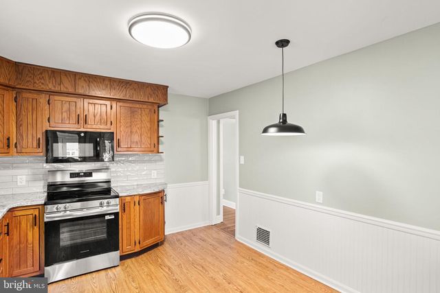 1833 SPRING ROAD, Carlisle, PA 17013