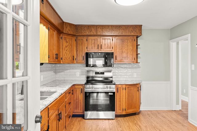 1833 SPRING ROAD, Carlisle, PA 17013