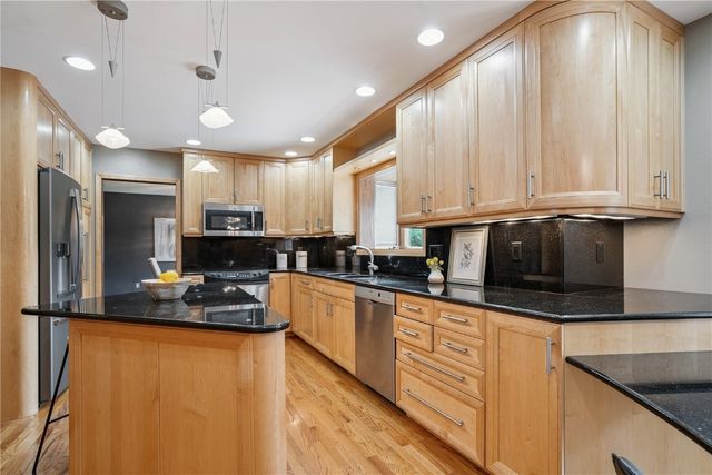 2259 Cae Drive, Iowa City, IA 52246