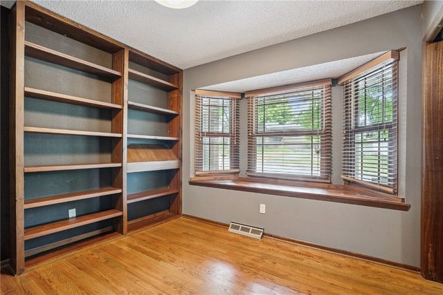 2259 Cae Drive, Iowa City, IA 52246