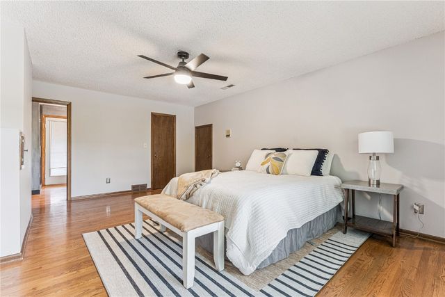 2259 Cae Drive, Iowa City, IA 52246