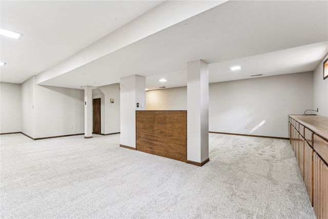 2259 Cae Drive, Iowa City, IA 52246