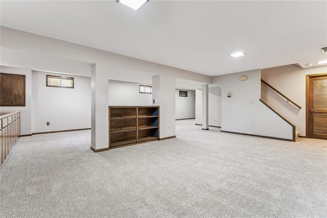 2259 Cae Drive, Iowa City, IA 52246