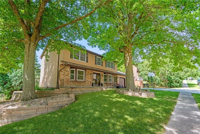 2259 Cae Drive, Iowa City, IA 52246