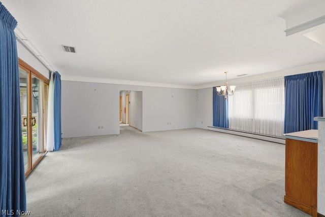 1463 Royalwood Road, Broadview Heights, OH 44147