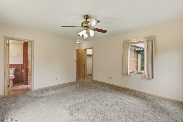 1463 Royalwood Road, Broadview Heights, OH 44147