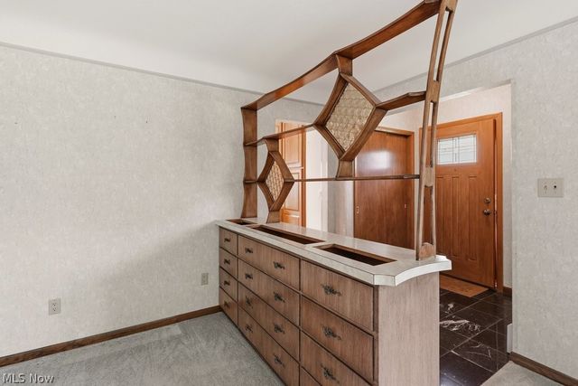 1463 Royalwood Road, Broadview Heights, OH 44147