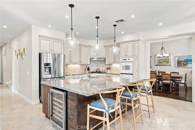 27388 Brighton, Valencia, CA 91354