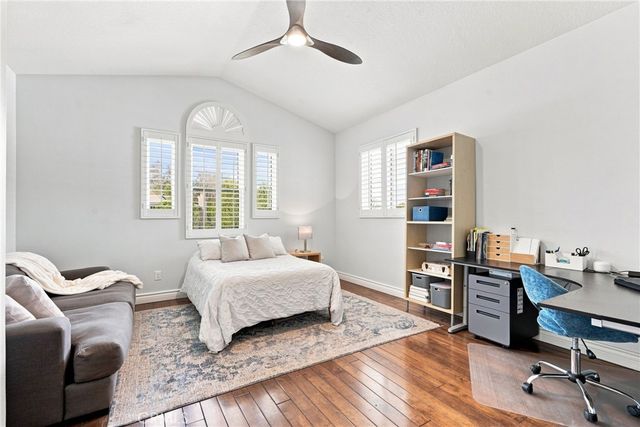 27388 Brighton, Valencia, CA 91354