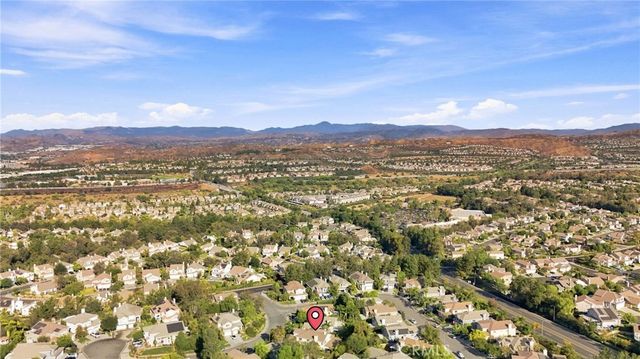 27388 Brighton, Valencia, CA 91354