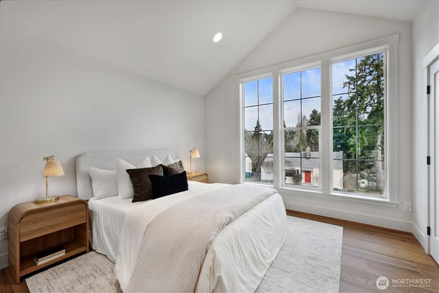 8217 22nd Place NE, Seattle, WA 98115