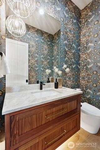 8217 22nd Place NE, Seattle, WA 98115