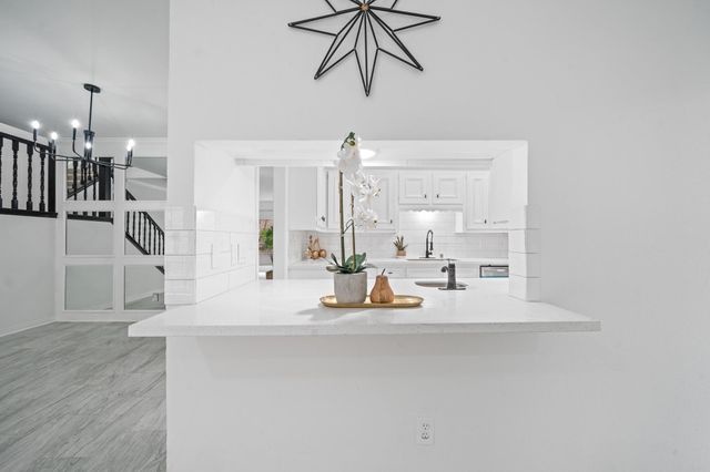 4731 N Cashel Cir, Houston, TX 77069