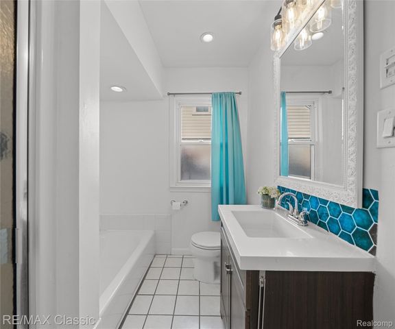 3446 Chestnut Street, Dearborn, MI 48124