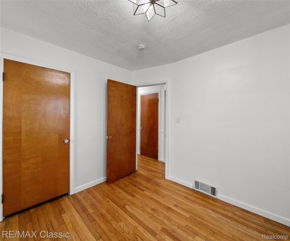 3446 Chestnut Street, Dearborn, MI 48124